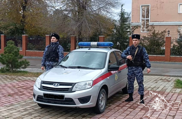 РОСГВАРДЕЙЦАМИ В КРЫМУ ЗАДЕРЖАН НЕТРЕЗВЫЙ ВОДИТЕЛЬ