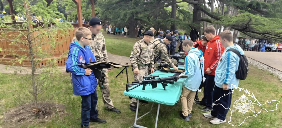 Росгвардейцы Крыма стали участниками исторической реконструкции